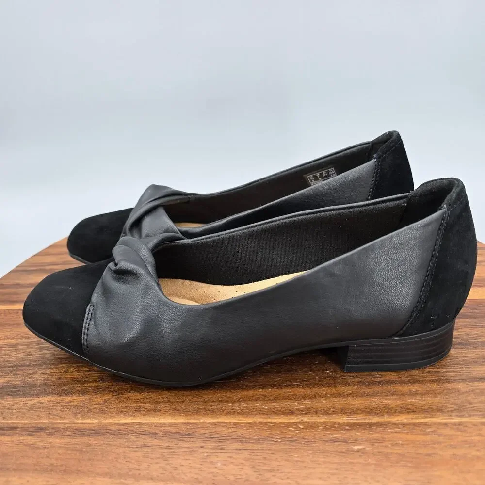 Clarks Flats Womens 7 Wide Black Leather Cap Toe Slip On Career Comfort Shoes